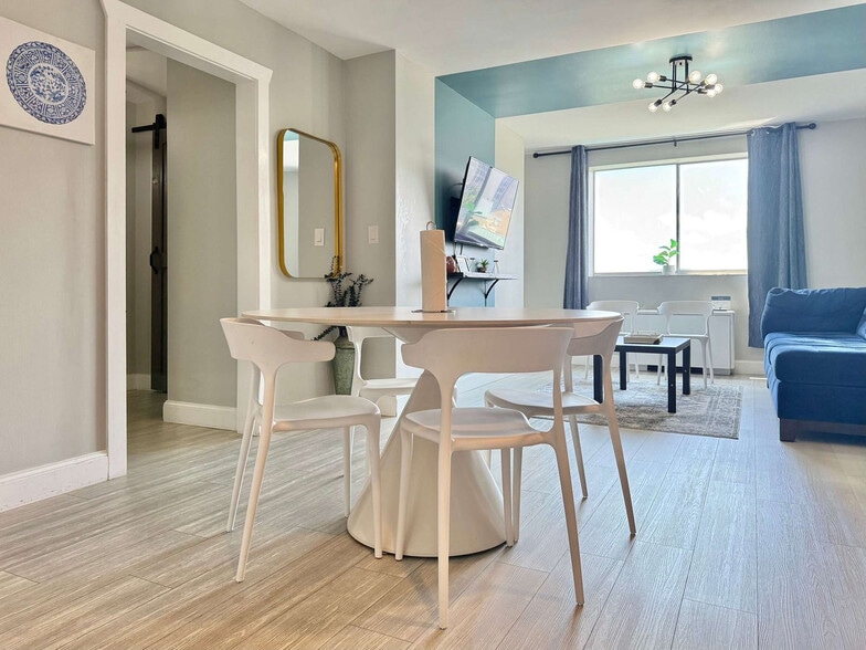 Building Photo - 215 Piedmont Ave NE