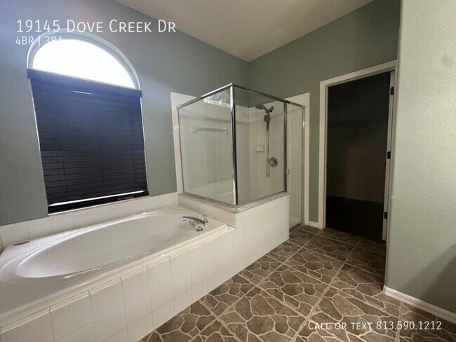 Building Photo - 19145 Dove Creek Dr