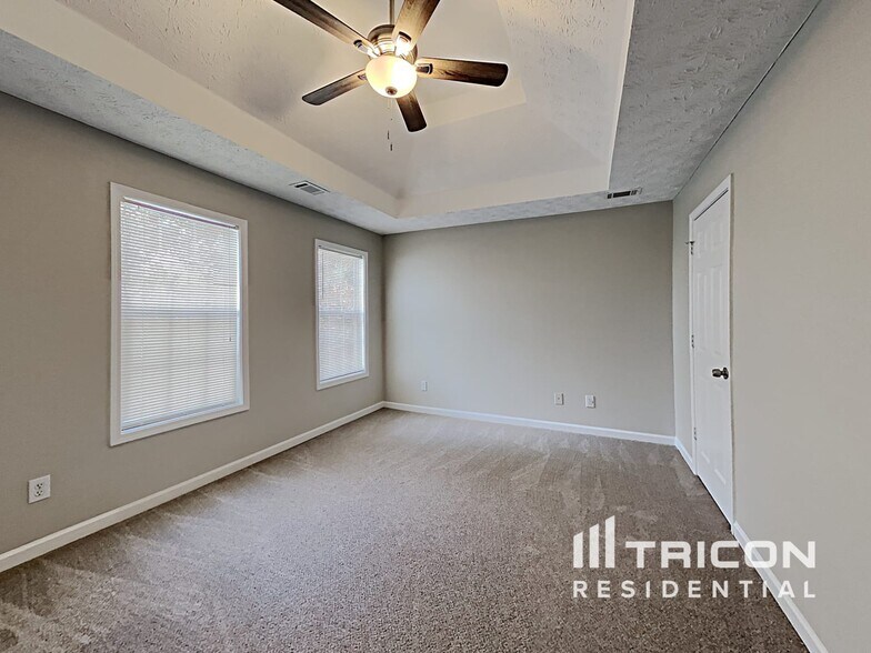 Building Photo - 65 Cascade Ct