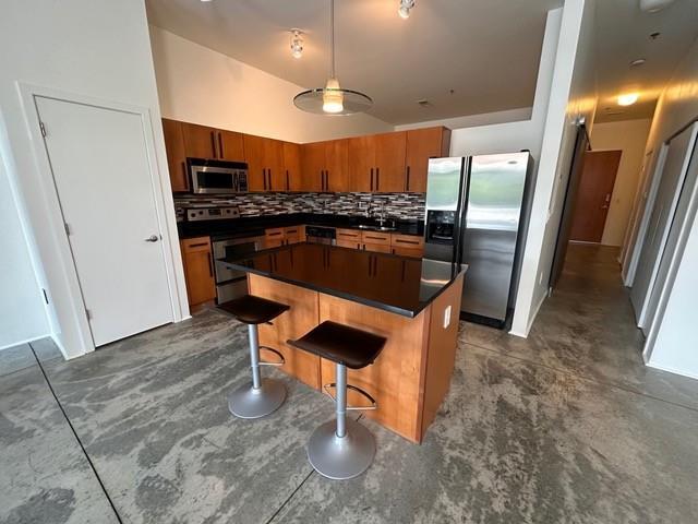 Building Photo - 560 Dutch Valley Rd NE