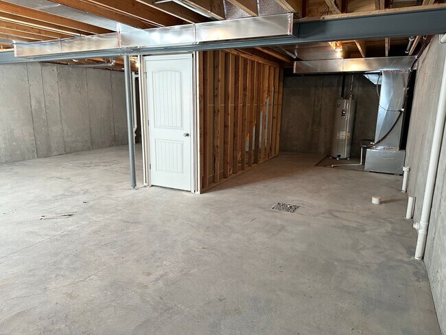 Building Photo - 2 Bed | 2 Bath | 1 Car Attached Villa with Unfinished Basement