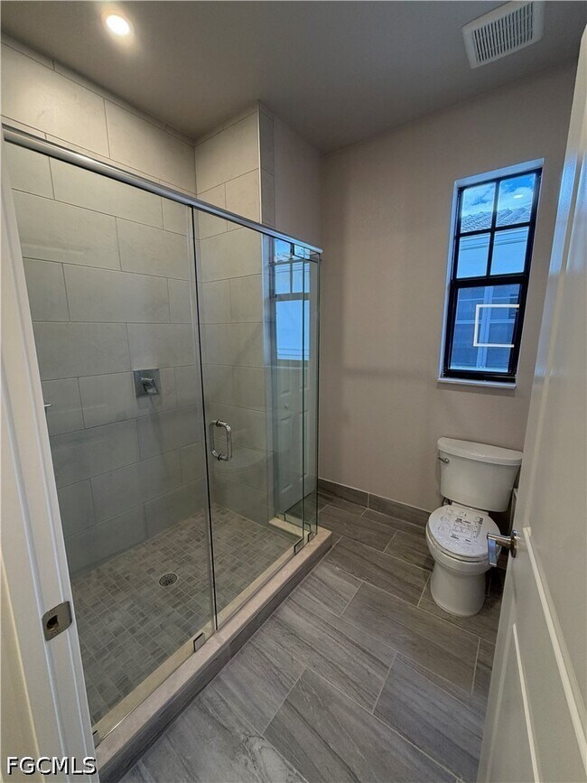 Building Photo - 9912 Portofino Vineyards Dr
