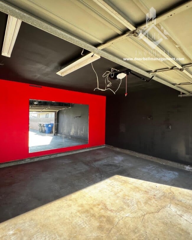 Building Photo - 956 W Harvard Pl