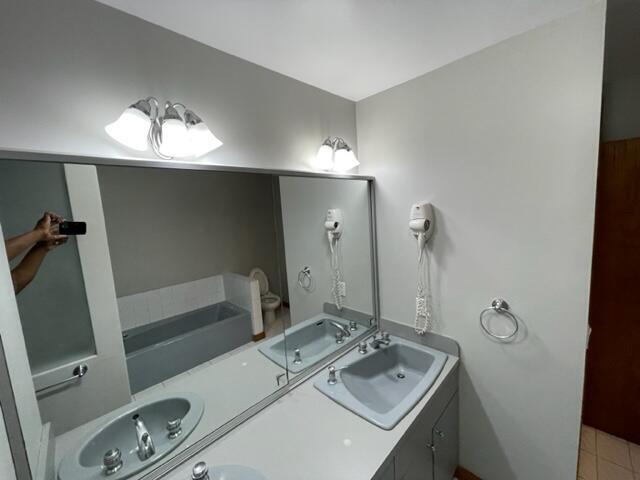 Building Photo - 13752 Yarmouth Dr