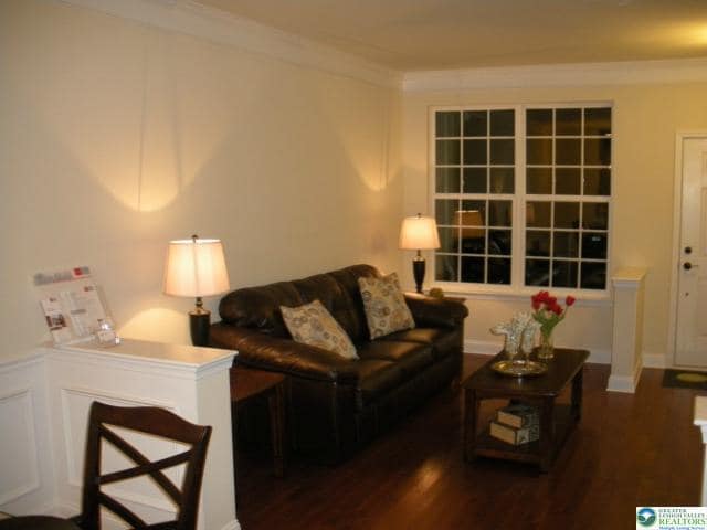 Building Photo - 6149 Valley Forge Dr