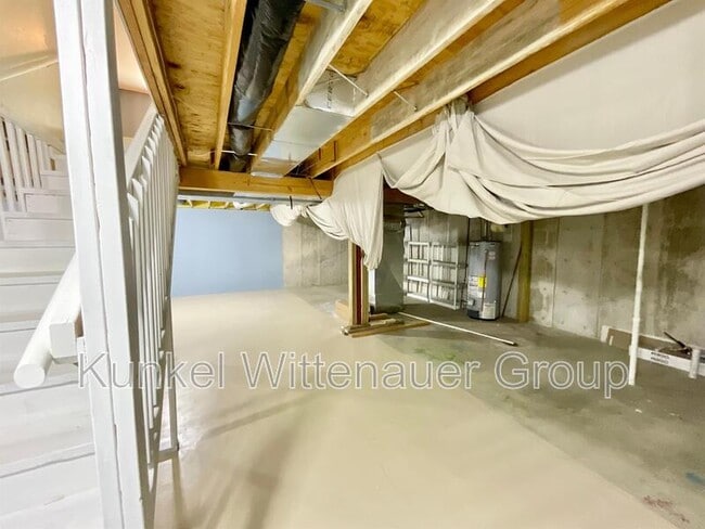 Building Photo - 110 St Sabre Dr