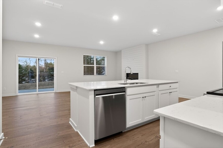 Building Photo - 1731 Harper Lily Ln