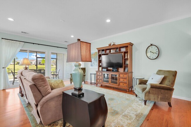 Building Photo - 17 Thomas Bee Dr