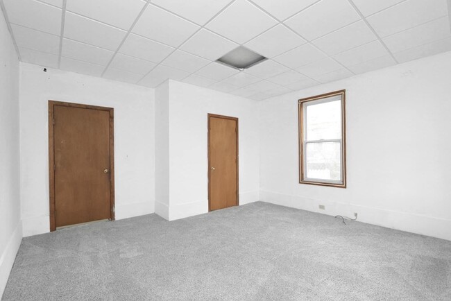 Building Photo - 5 Comins Pond Rd