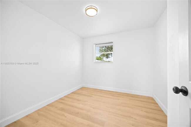 Building Photo - 10521 SW 184th St