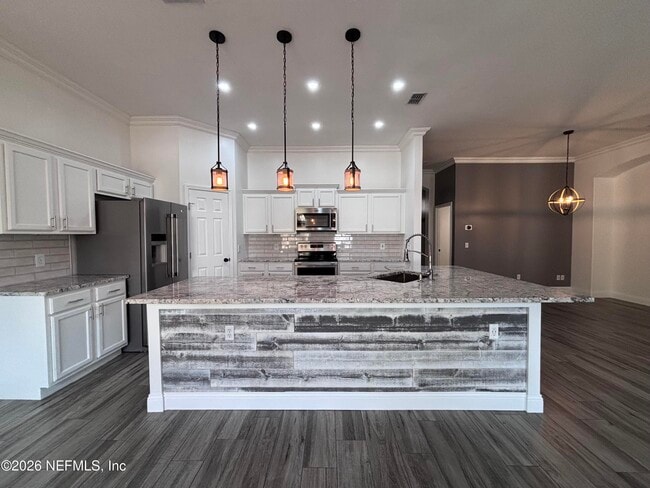 Building Photo - 612 Morning Mist Way