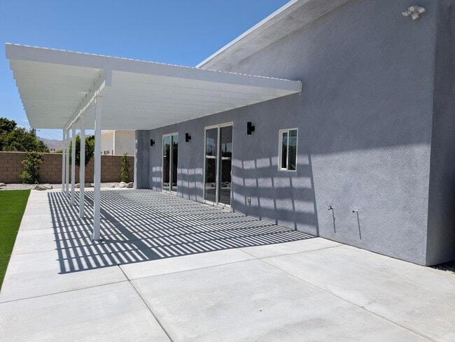 Building Photo - 30100 San Joaquin Dr