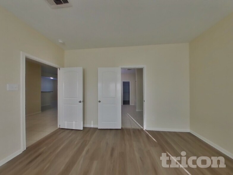 Building Photo - 640 Totem Trail Dr