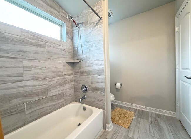 Building Photo - 244 Upland Dr