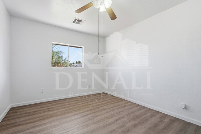 Building Photo - 11540 E Elton Ave