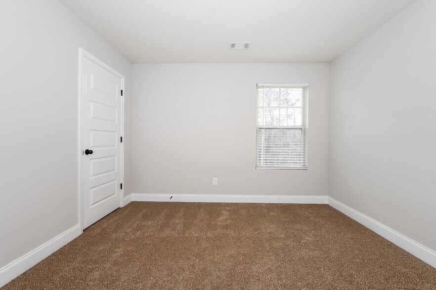 Building Photo - 1157 Pebble Ridge Dr