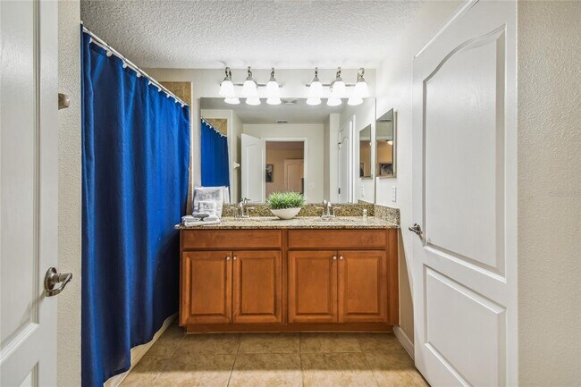 Building Photo - 8841 Candy Palm Rd