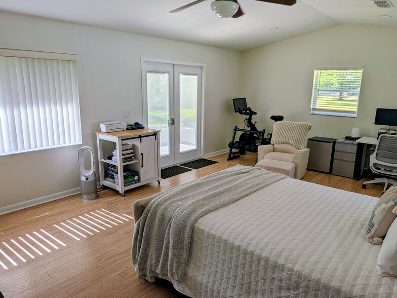 Building Photo - 5740 Floy Dr