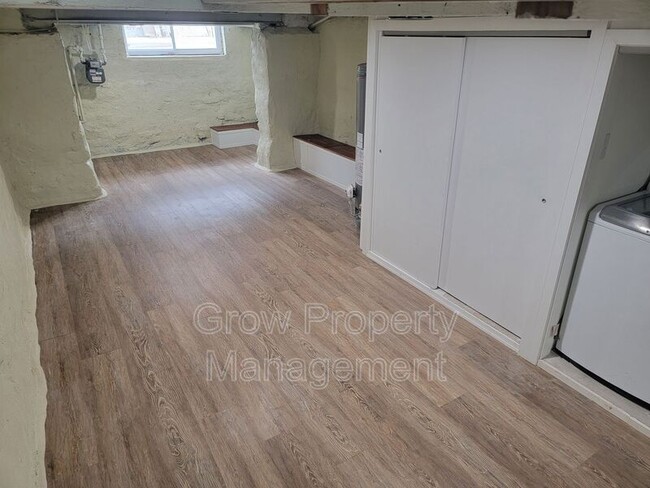 Building Photo - 3632 Earp St