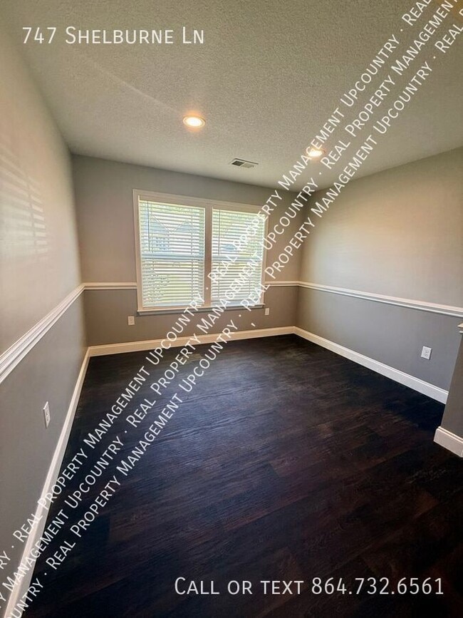 Building Photo - 747 Shelburne Ln