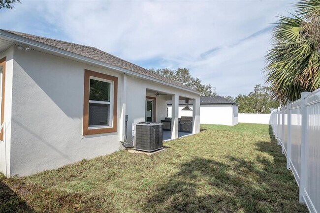 Building Photo - 5331 71st Way N
