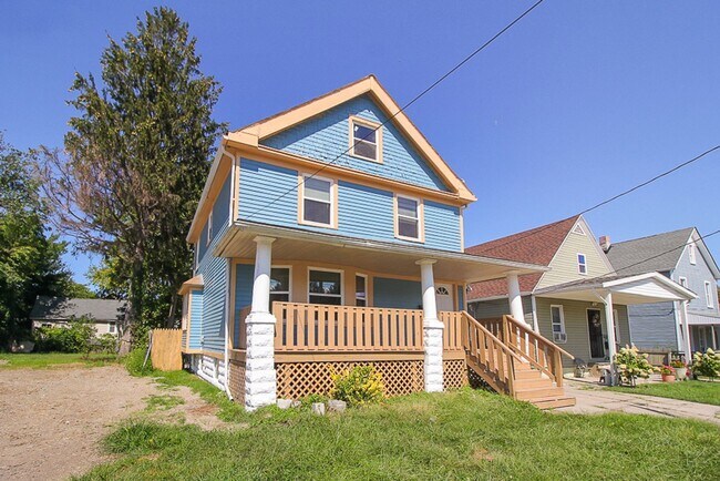 Building Photo - Must See!! Renovated Spacious Single Family House!