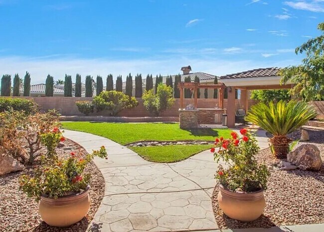 Building Photo - Luxury Home at Stonebrook Estates-Gated Community- 4 Bedrooms, 5 Bathrooms