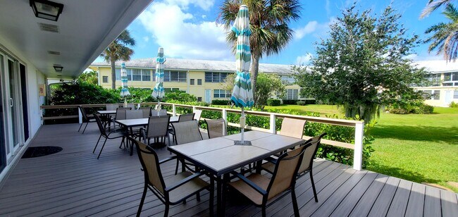 Building Photo - 5530 N Ocean Blvd