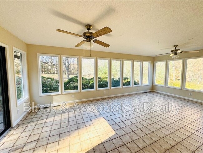 Building Photo - 711 N Fayetteville St