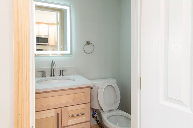 Building Photo - 289 Governors Park Rd