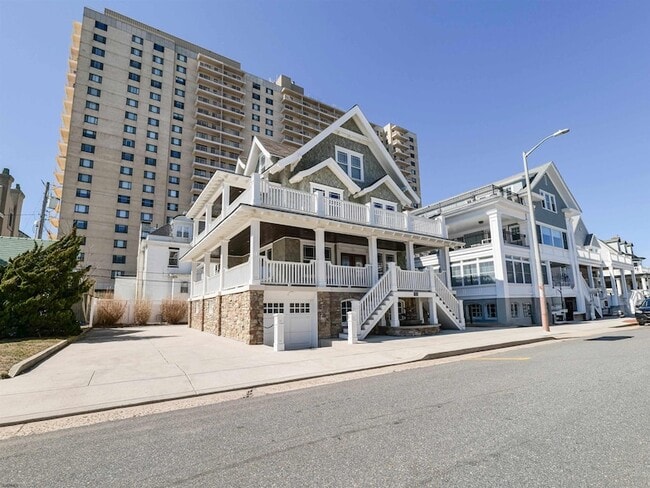 Building Photo - 108 S Marion Ave