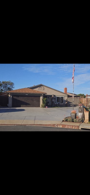 Building Photo - 2103 Starburst Ln