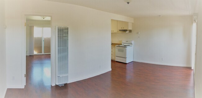 Building Photo - 928 Adams St