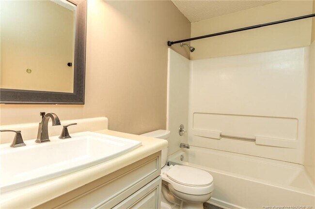 Building Photo - 6944 Calamar Dr