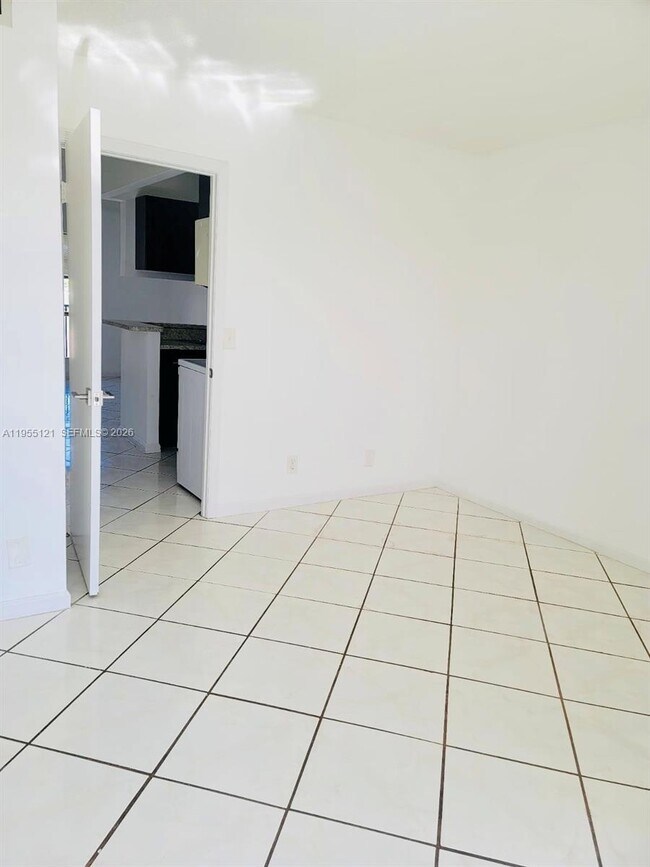 Building Photo - 1500 N Congress Ave