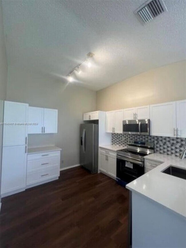 2306 Maplewood Dr 2306 Maplewood Dr Greenacres FL 33415 Apartment