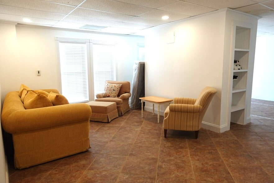 Finished Basement - 1333 Holliday Dr