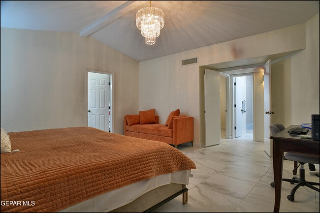 Building Photo - 237 N Alto Mesa Dr