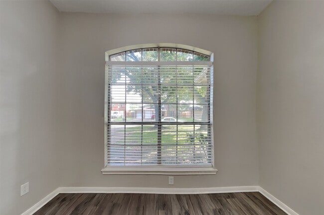 Building Photo - 22819 Williamschase Dr