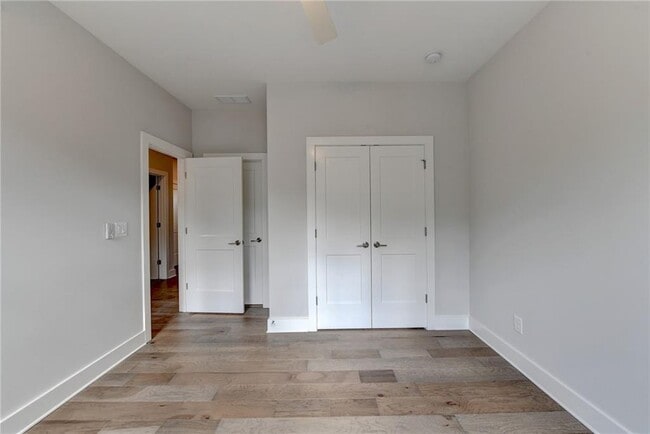 Building Photo - 375 Chiswick Cir