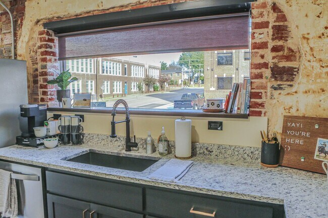 Interior Photo - Velencia Apartments