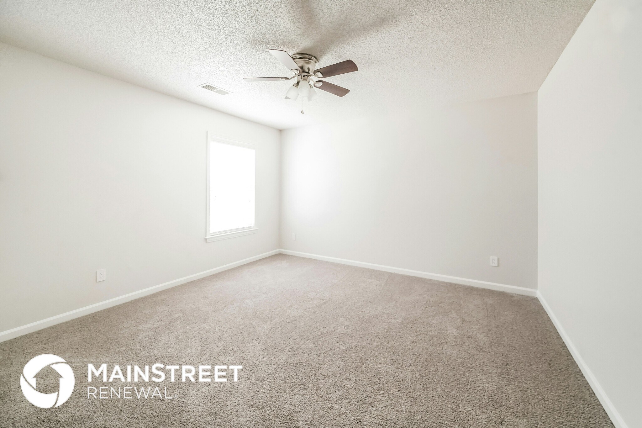 Building Photo - 4475 Feather Way