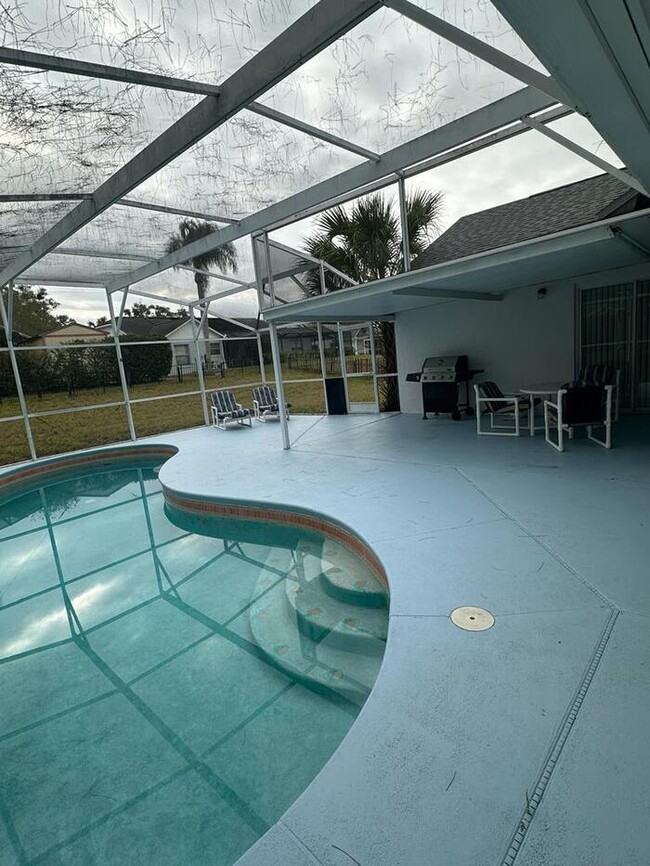 Building Photo - 1145 John Ridge Ct