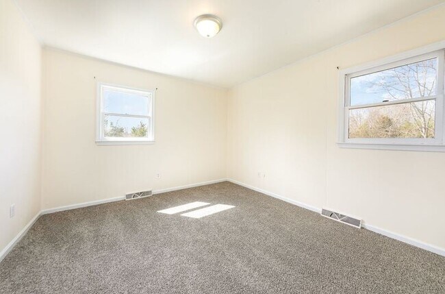 Building Photo - 8430 Courthouse Rd