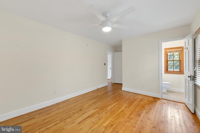 Building Photo - 621 S Taylor St