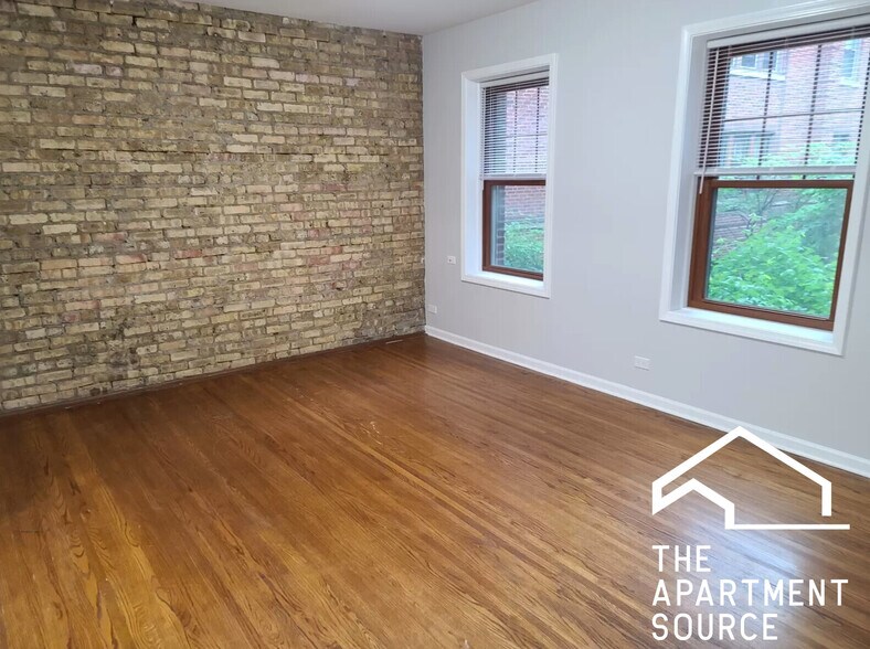 Building Photo - 3700 N Sheffield Ave