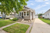 Building Photo - 610 Lyndale St