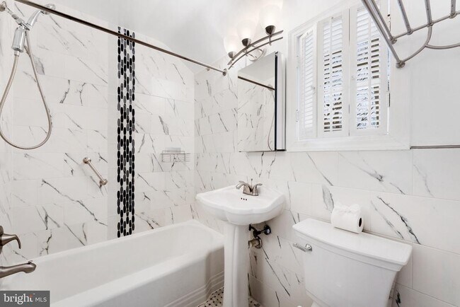 Building Photo - 4763 1st St N