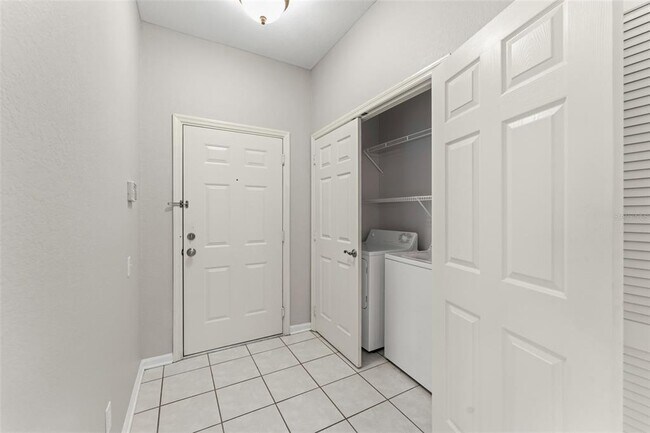 Building Photo - 1224 S Hiawassee Rd