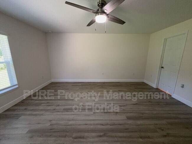 Building Photo - 11165 NW 7th St